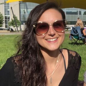 Meet your Posher, Kaelyn